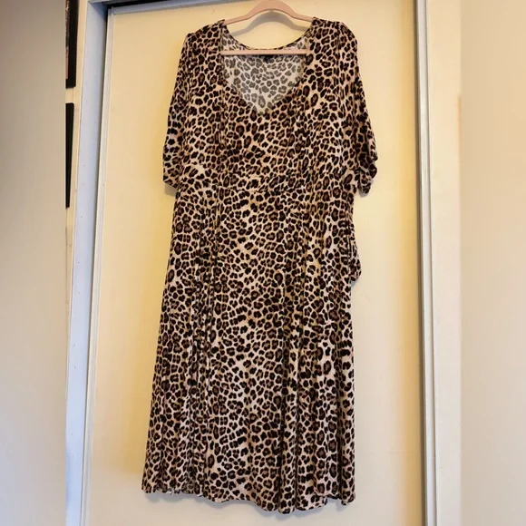 fitted lace wedding dress Retro Leopard Print Stand-Up Collar A-Line Dress  Lovenne